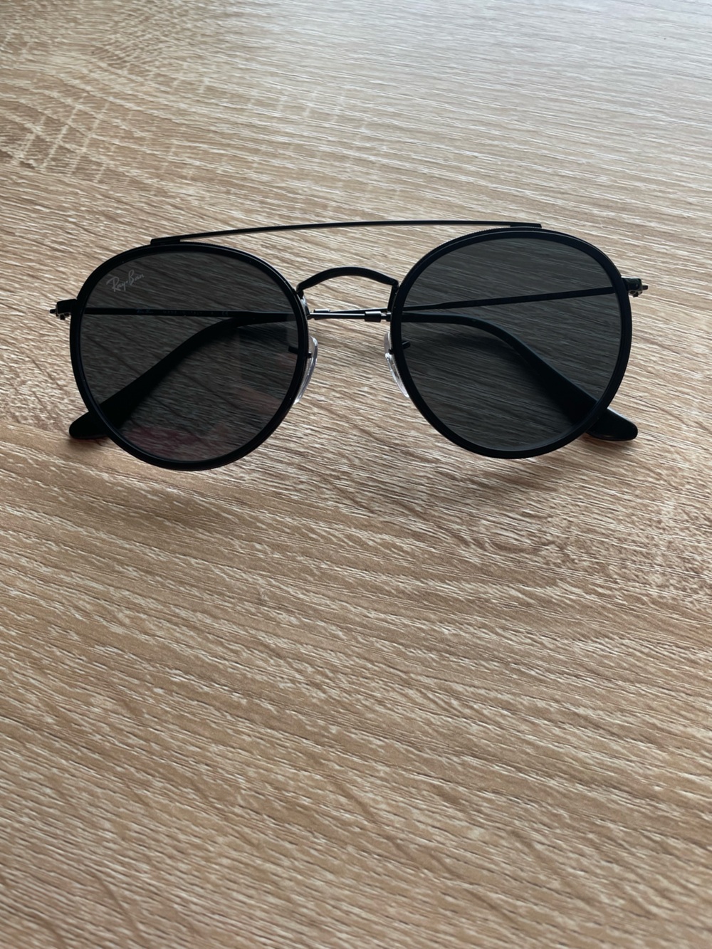 Ray-Ban Round Double Bridge Black Frame Sunglasses Dark Lense w Case RB 3647-N